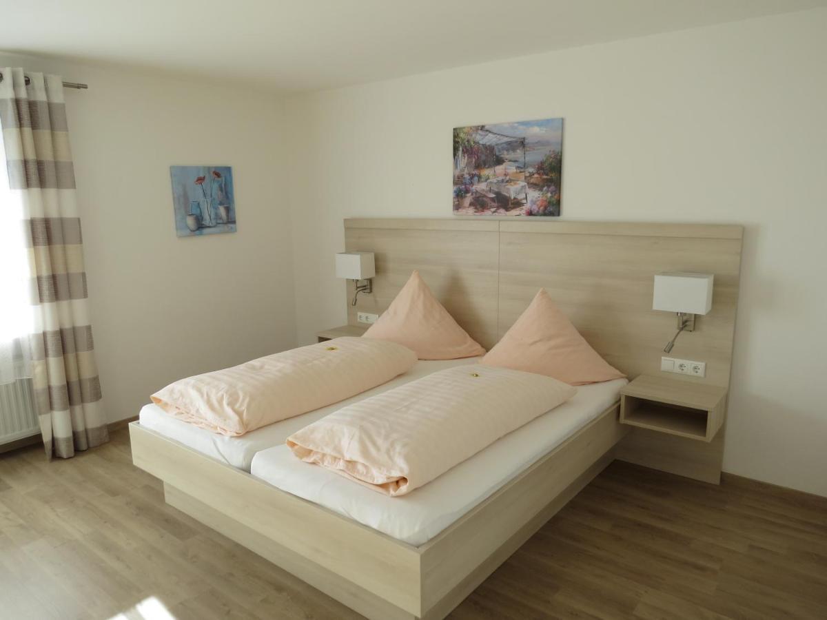 Buechelsteiner Hof Hotel Grattersdorf Bagian luar foto